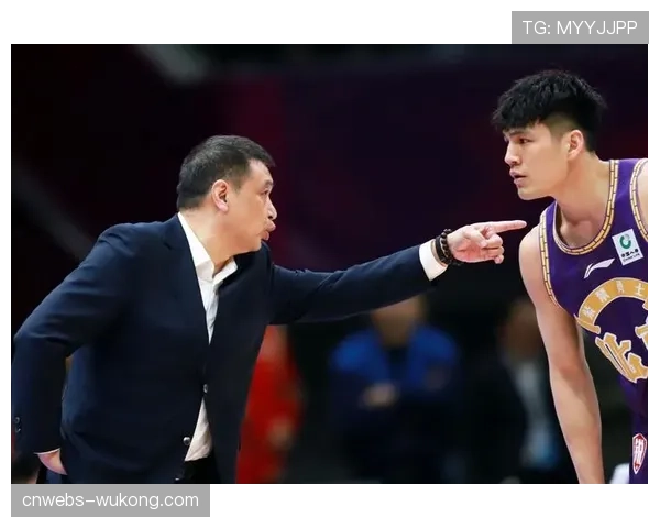 专访北控主帅闵鹿蕾：现代篮球的生命线在于由守转攻的决策速度